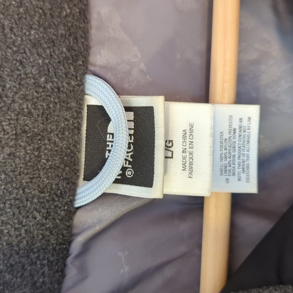 North Face Jacket - Picture 2 of 8